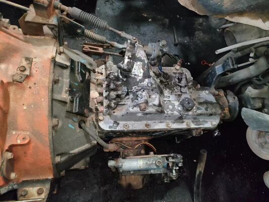 Peças usadas de caminhão japonês Motor com transmissão Em bom estado Para ISUZU FSR FVR 6HE1 à venda Peças usadas Isuzu