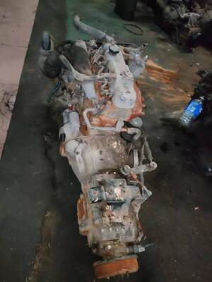 Peças usadas de caminhão japonês Motor com transmissão Em bom estado Para ISUZU PICK UP/NKR 4JB1 4JB1T à venda Peças usadas Isuzu