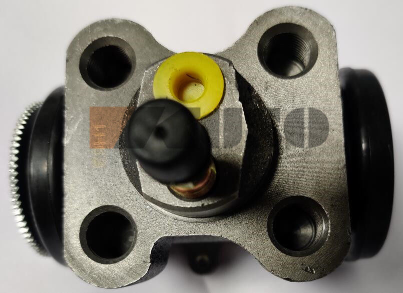 Cilindro de roda do freio do OEM 8-97358880-0 para o DUENDE NPR 4HF1 4HG1 de ISUZU